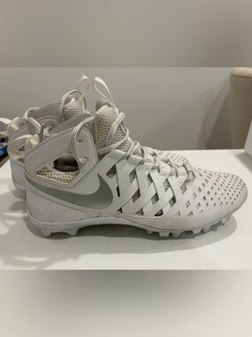 Nike Huarache V Lax Mid Lacrosse Cleats White Sliver Men’s